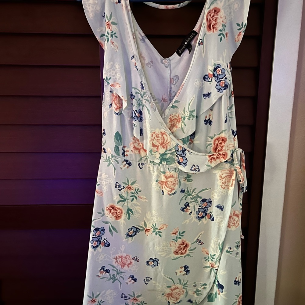 Brand new, Derek Heart,size LG, blue flower, wrap dress